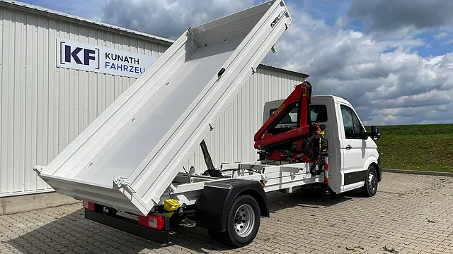 Volkswagen Crafter mit Stahlkipper und Ladekran PK2900 4