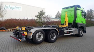 LKW Palfinger Abroller von Kunath Fahrzeugbau GmbH in Roßwein & Döbeln