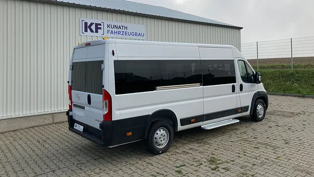 Opel Movano Umbau zum Behindertentransportwagen