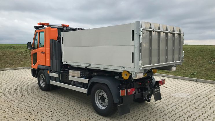 Kunath Abrolleraufbau mit STACS Container von Kunath Fahrzeugbau GmbH in Roßwein & Döbeln