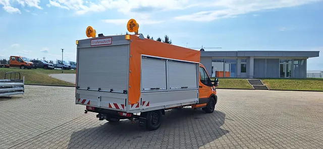 Sonderfahrzeug zur Straßenaufsicht in Leipzig/Dresden von Kunath Fahrzeugbau