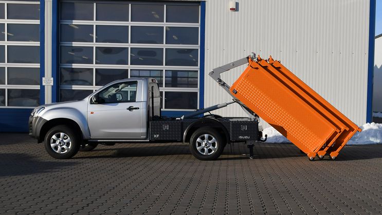 Pickup Kunath Abrolleraufbau von Kunath Fahrzeugbau GmbH in Roßwein & Döbeln
