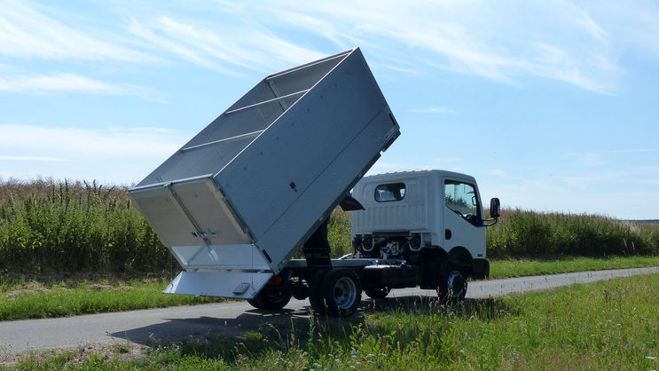 Transporter Kunath Leichtbaukipper von Kunath Fahrzeugbau GmbH in Roßwein & Döbeln