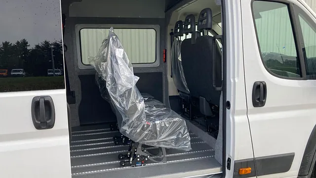 Opel Movano Umbau zum Behindertentransportwagen