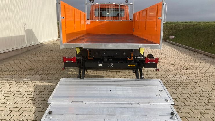 Transporter Kunath Pritsche von Kunath Fahrzeugbau GmbH in Roßwein & Döbeln