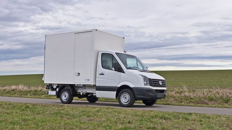 Transporter Koffer mit Hecktüren von Kunath Fahrzeugbau GmbH in Roßwein & Döbeln