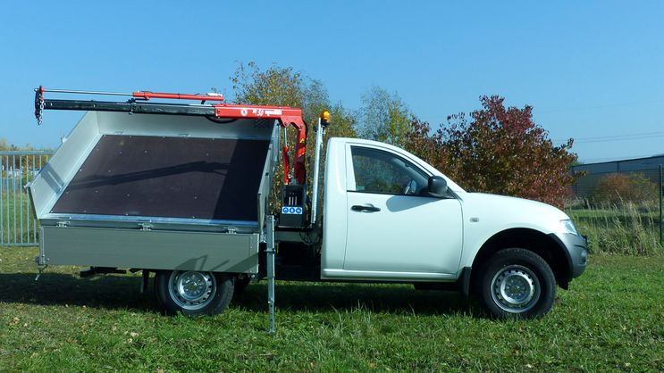 Pickup Kunath Pritsche Ladekranaufbau von Kunath Fahrzeugbau GmbH in Roßwein & Döbeln