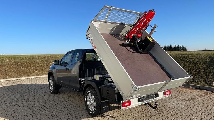 Isuzu D Max, Dreiseitenkipper mit Kran