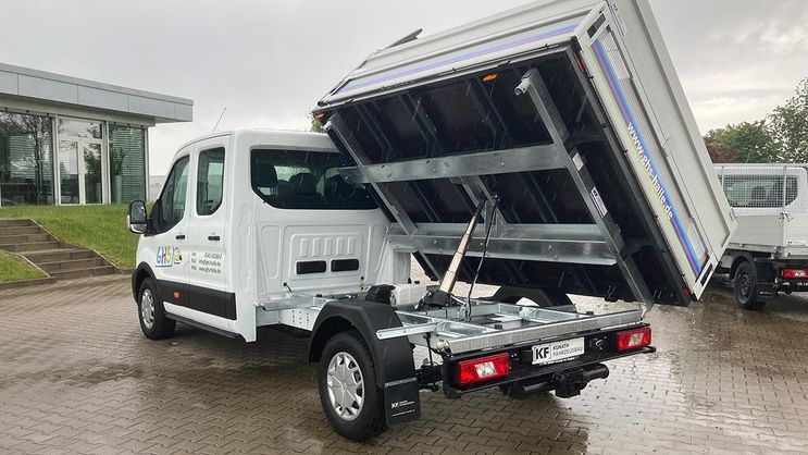 Ford Transit mit Umbausatz Dreiseitenkipper