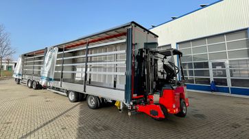 LKW Curtainsider von Kunath Fahrzeugbau GmbH in Roßwein & Döbeln