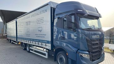 LKW Curtainsider von Kunath Fahrzeugbau GmbH in Roßwein & Döbeln