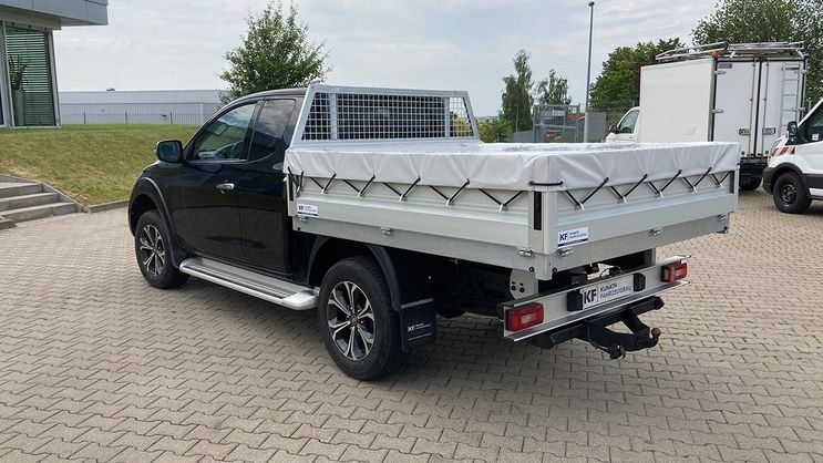 Fiat Fullback mit Pritsche und Abdeckplane