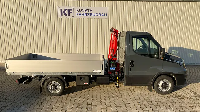 Transporter Kunath Ladekranaufbau mit Pritsche von Kunath Fahrzeugbau GmbH in Roßwein & Döbeln