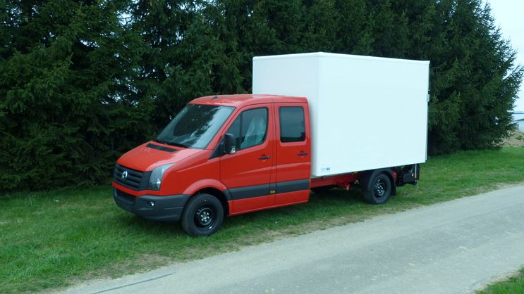 Transporter Koffer mit Hecktüren von Kunath Fahrzeugbau GmbH in Roßwein & Döbeln