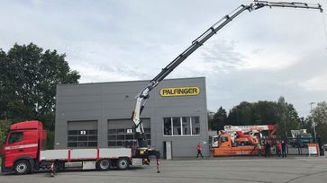 LKW Palfinger Ladekran von Kunath Fahrzeugbau GmbH in Roßwein & Döbeln