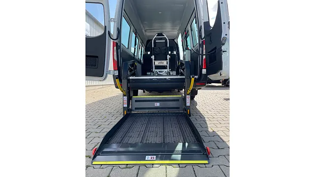 Mercedes Sprinter Umbau zum Behindertentransportwagen