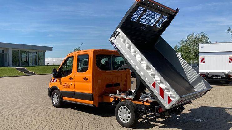 Ford Transit mit Umbausatz Hinterkipper